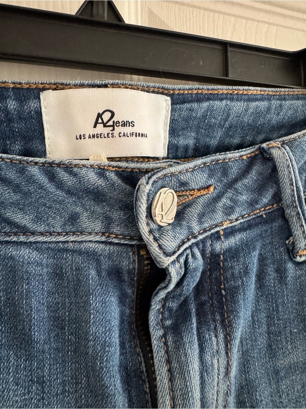 A2 Jeans - Skinny Distressed Women's Blue Jeans - Picture 4 of 8